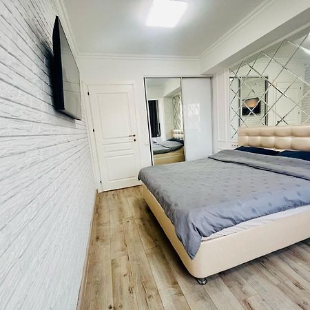 Central Eco View Apartment 키시나우 외부 사진