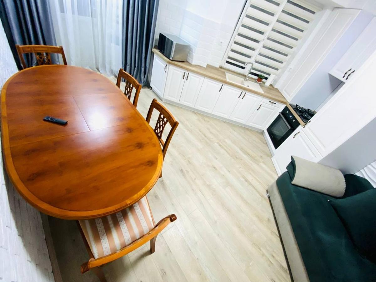 Central Eco View Apartment 키시나우 외부 사진