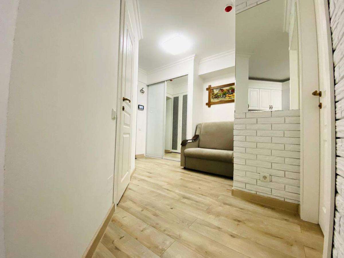 Central Eco View Apartment 키시나우 외부 사진