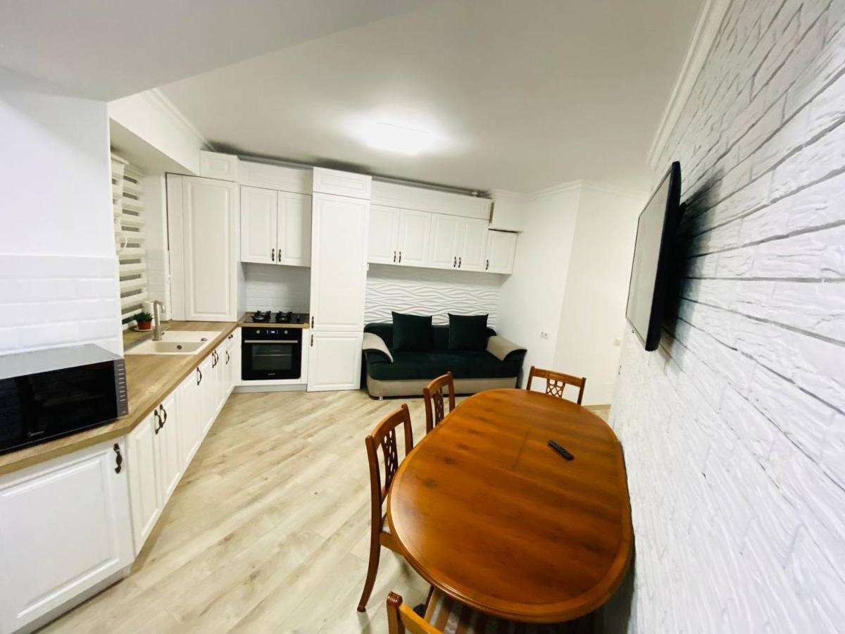 Central Eco View Apartment 키시나우 외부 사진